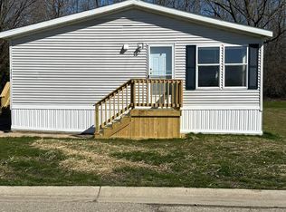 4070 N Hemlock Ln, Mount Morris, MI 48458