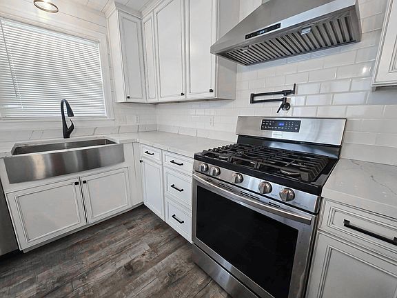 5th image of 1416 6th Street