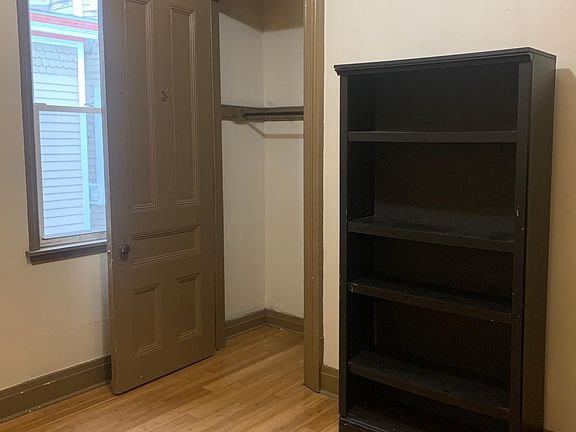 3rd image of 92 Plymouth Ave Floor 1