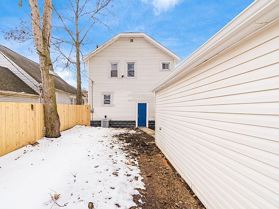2nd image of 2134 Dresden St