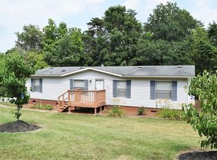 121 Forest Manor Dr, Stokesdale, NC 27357