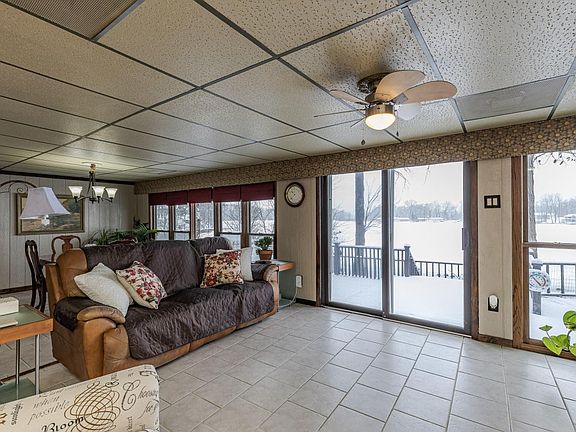 3rd image of 61030 N Lakeshore Dr