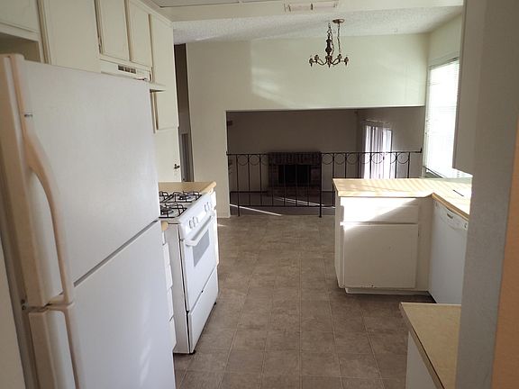 4th image of 7429 Winnett Way