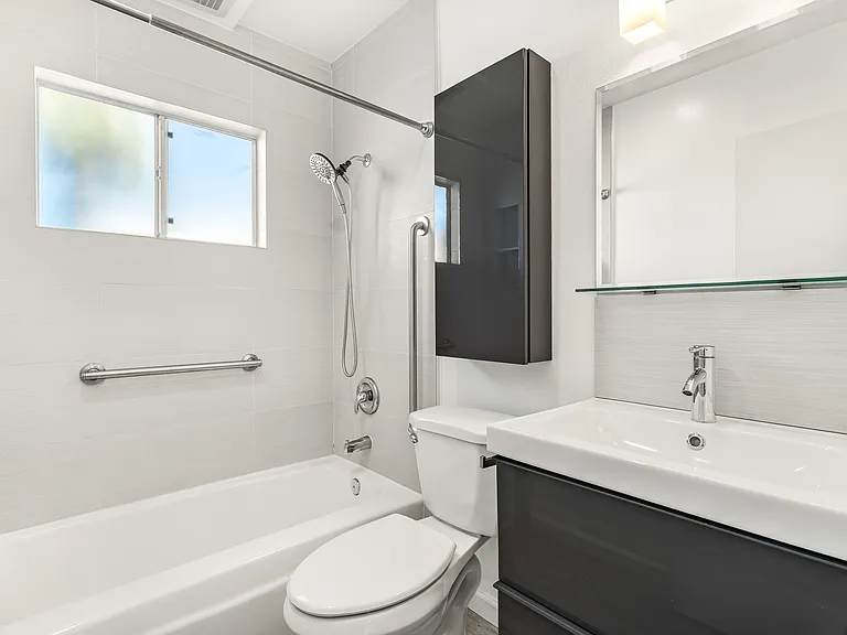 74210 Candlewood St #3 — Photo 21