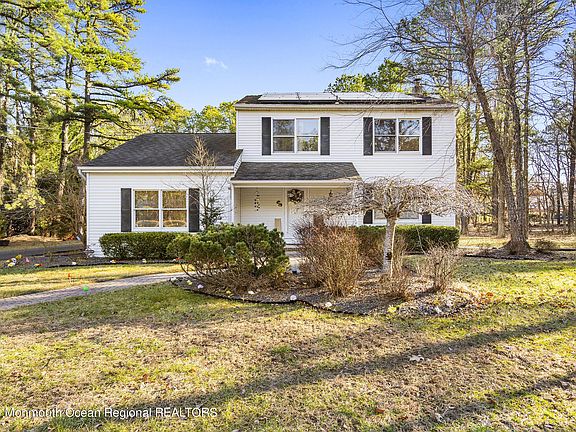 2nd image of 643 Reed Rd