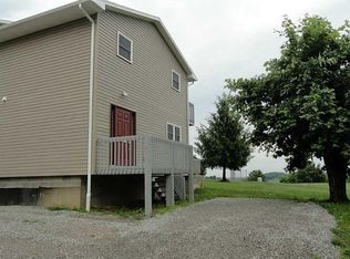 98 Manse St #B, Washington, PA 15301