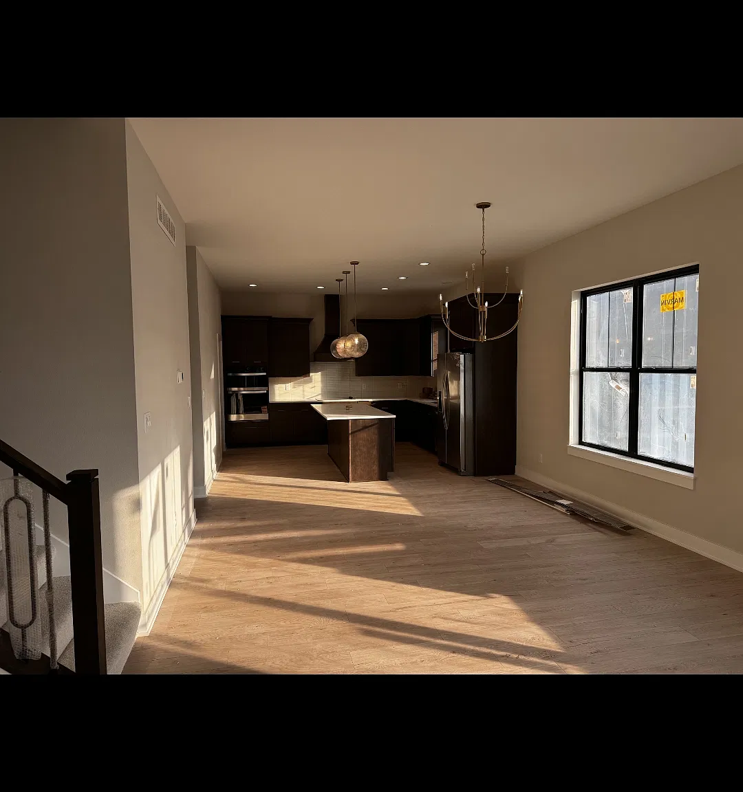 3 bed, 2.5 bath, 2317 sqft, $4,000 — Photo 2