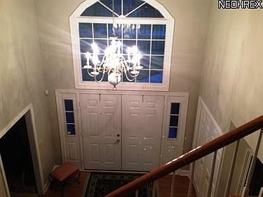 4th image of 825 Lincoln St