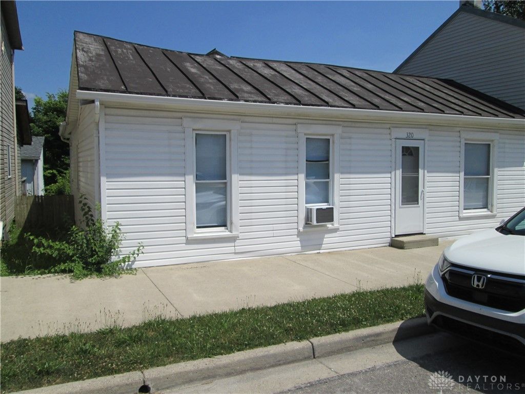 Real estate listing image