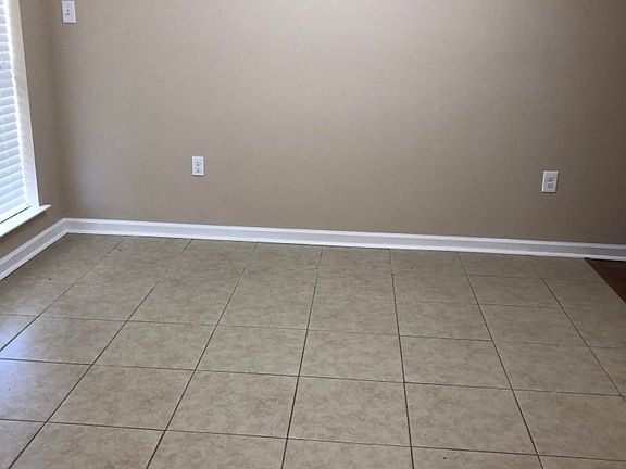3rd image of 27777 Jessica Dr
