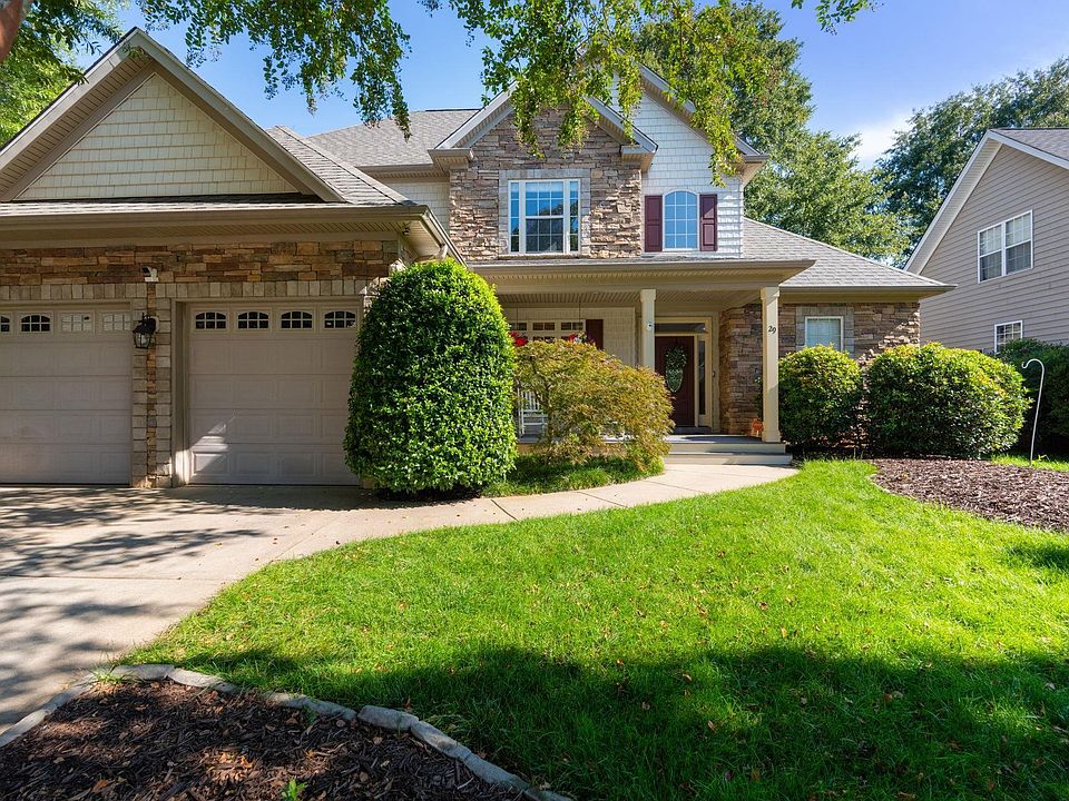 1st image of 29 Ashby Grove Dr