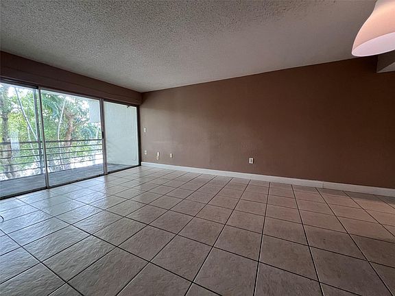 3rd image of 4205 N University Drive #315