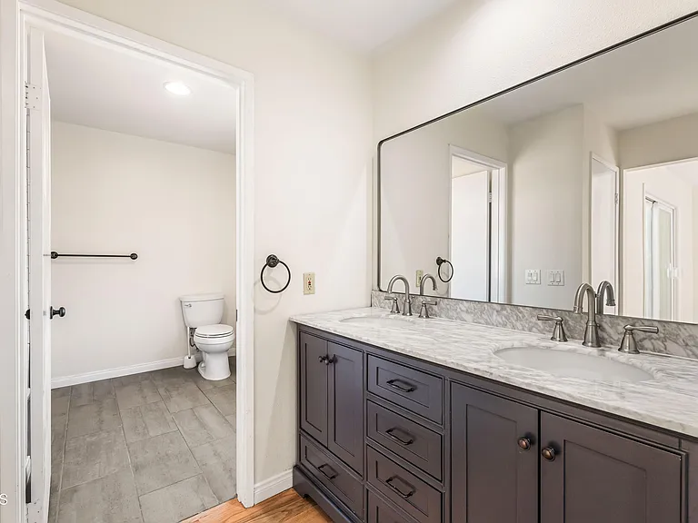 477 S Euclid Ave #477E — Photo 23