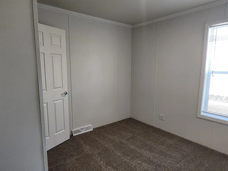 5425 Valley Dr #34 — Photo 8