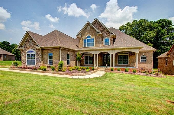 1st image of 119 Foxhound Dr