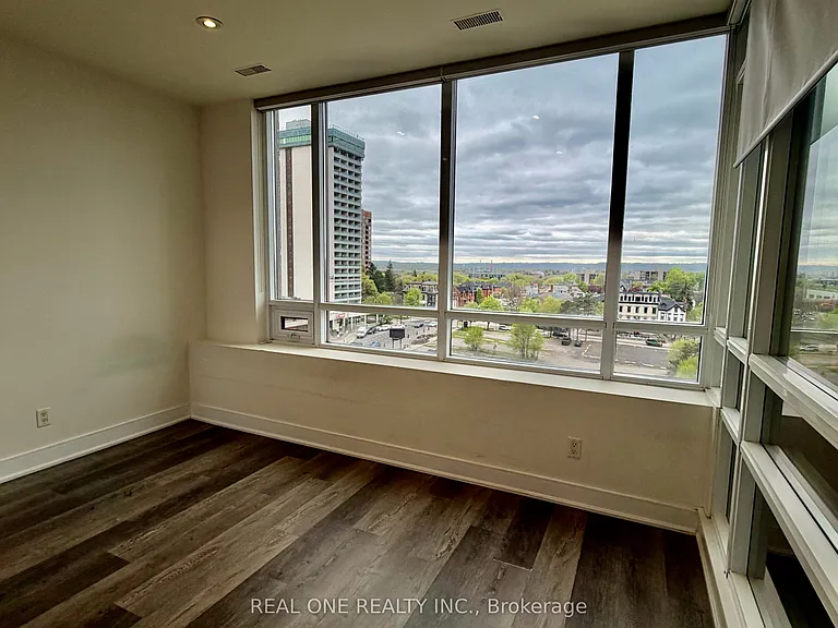 150 Main St W #808 — Photo 20