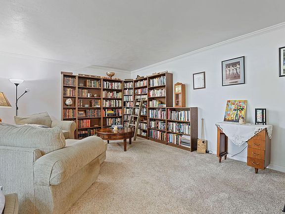 4th image of 78 Bobby Ln
