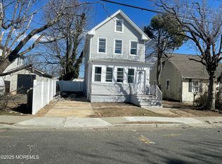 253 S Pearl St, Red Bank, NJ 07701