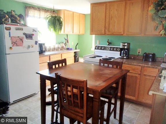 4th image of 1010 Jeffery Blvd