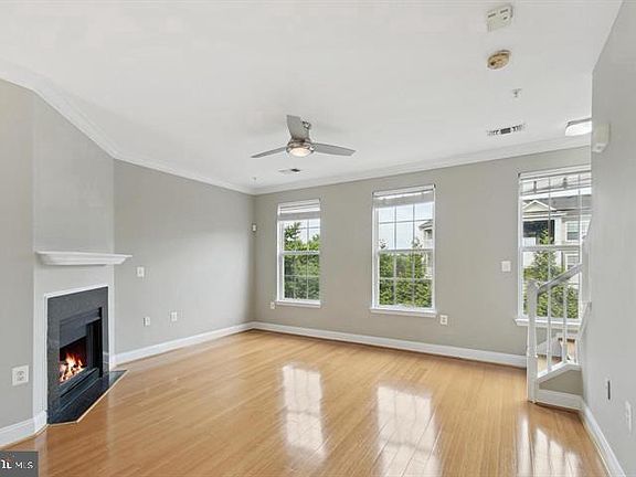 5th image of 21776 Jarvis Sq