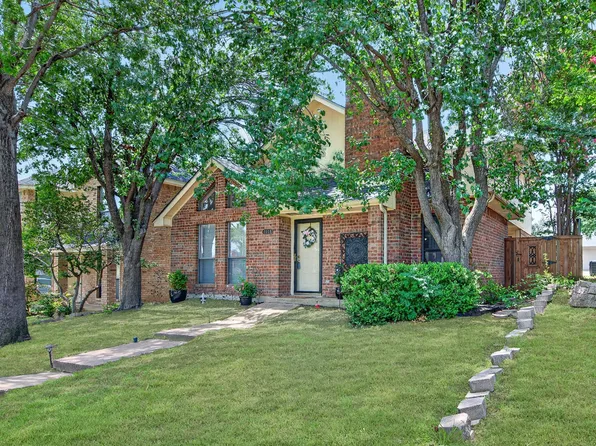 1444 Homestead Ln, Carrollton, TX 75007