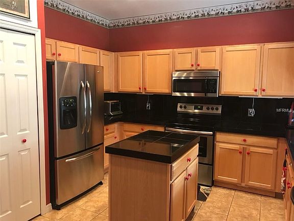 2nd image of 113 Melody Ln