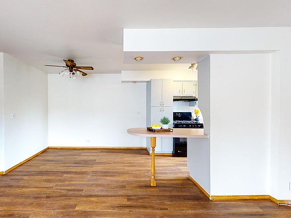 5th image of 1500 Cove Dr #240-D