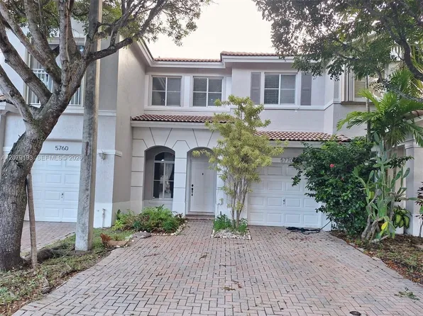 5770 NW 113th Pl, Doral, FL 33178