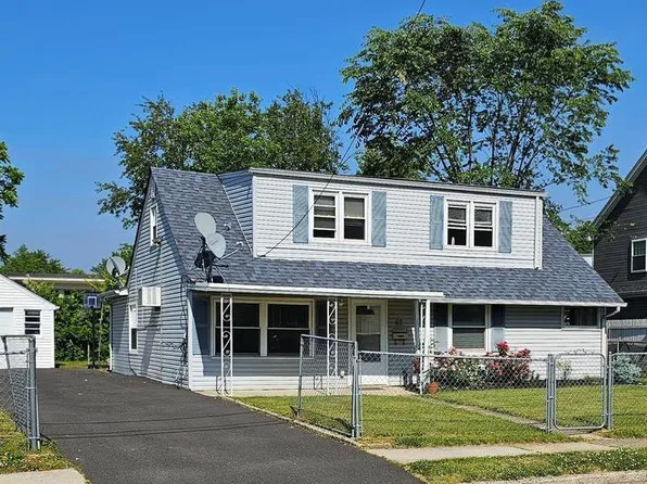 62 Ashley Rd, Edison, NJ 08817