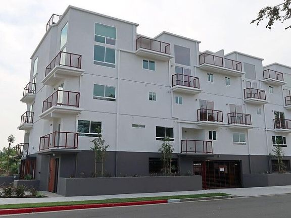 2nd image of 5455 Inglewood Blvd APT 1