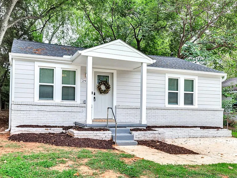 2910 Wilson Dr NW — Photo 16