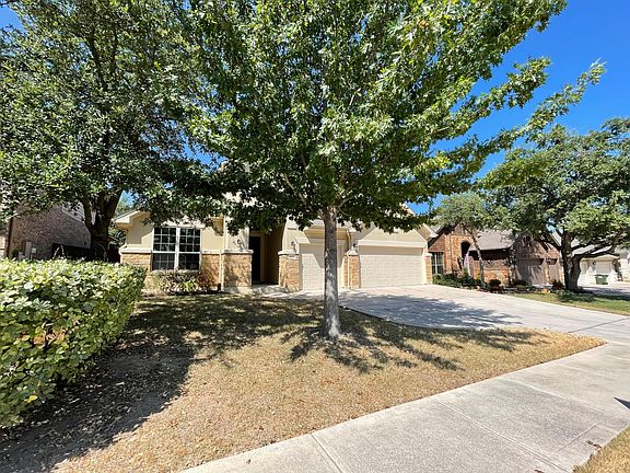3rd image of 2633 Shumard Bluff Dr