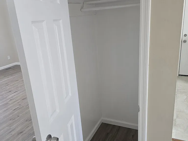 6550 Venture Dr — Photo 21
