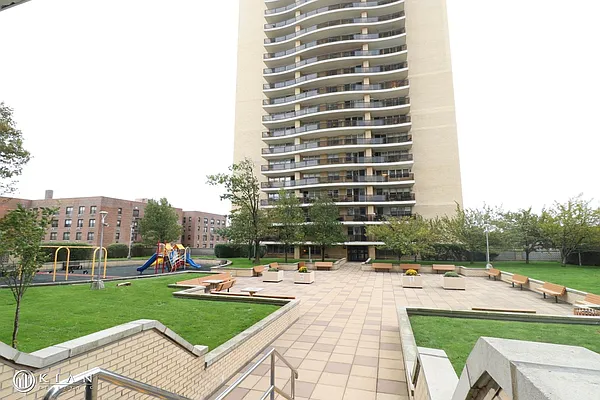 Sold by Kian Realty | media 37