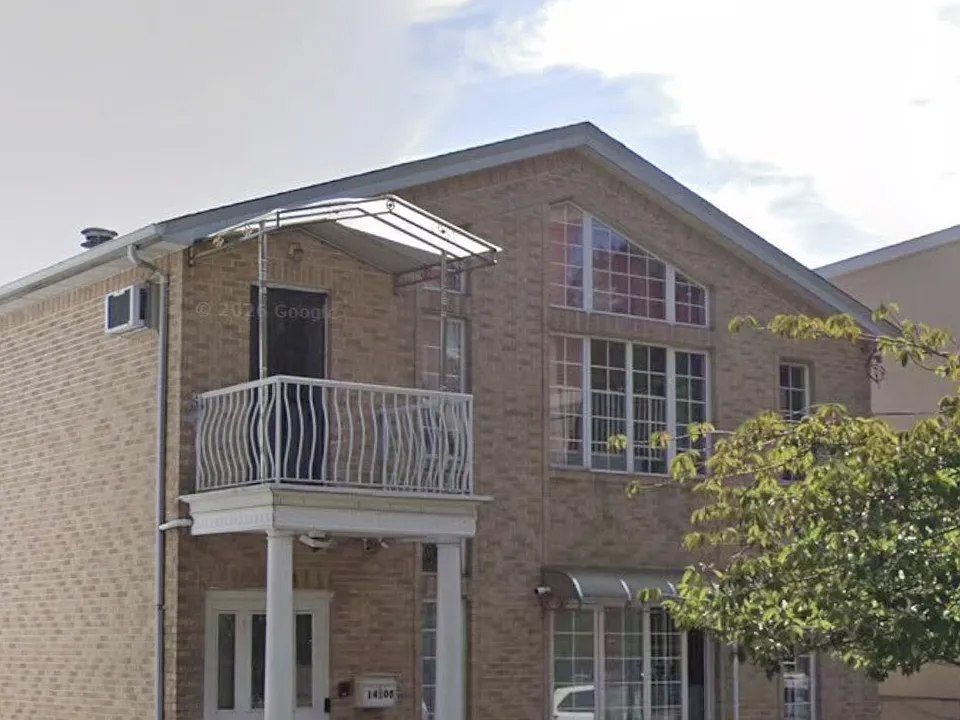 141-08 N 45th Ave #1