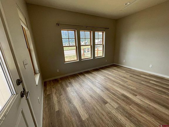 5th image of 911 Teocalli Avenue Unit B