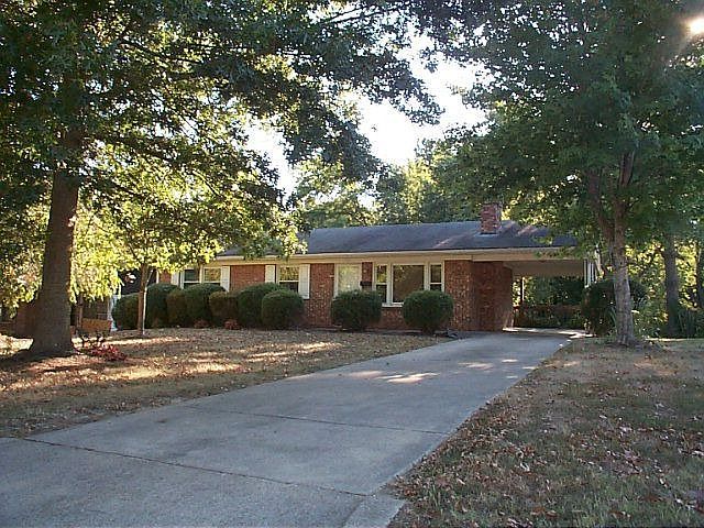 1st image of 120 Kirkwood Dr