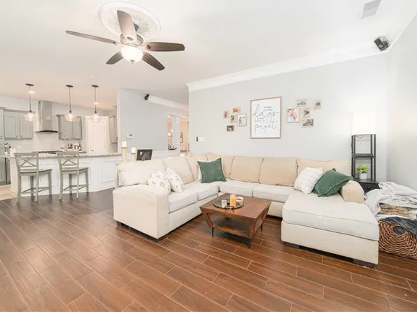 4455 Whittier Rd, Winston Salem, NC 27105