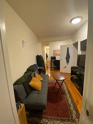 Rented by Manhattan Dwelling Corporation | media 24