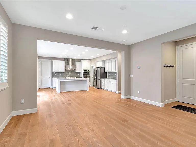 3086 Via Siena Pl — Photo 7