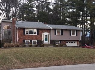 10 Howe St, Ipswich, MA 01938