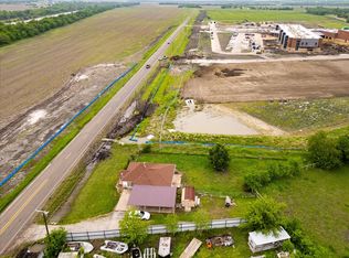 734 N Main St, Nevada, TX 75173