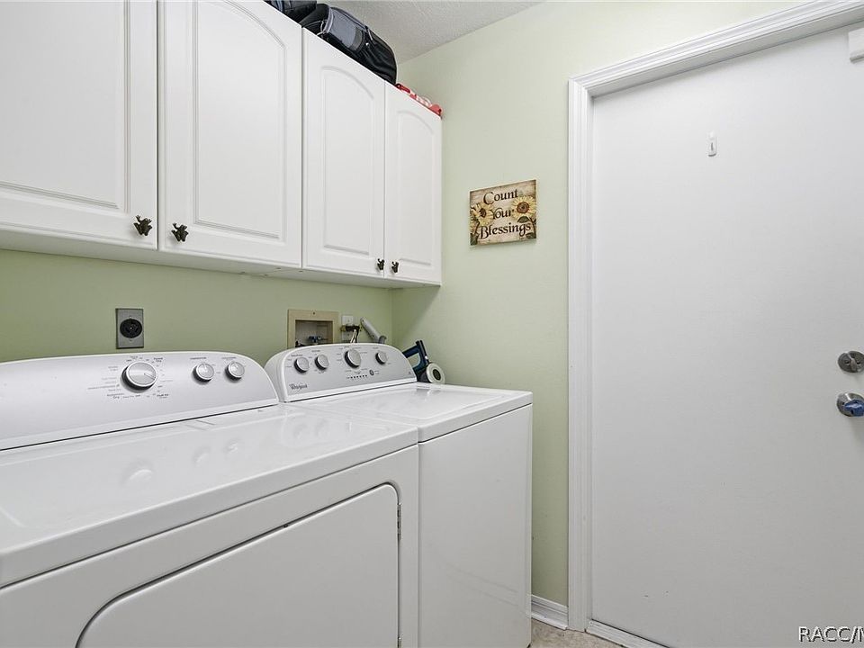1st image of 2669 N Brentwood Cir