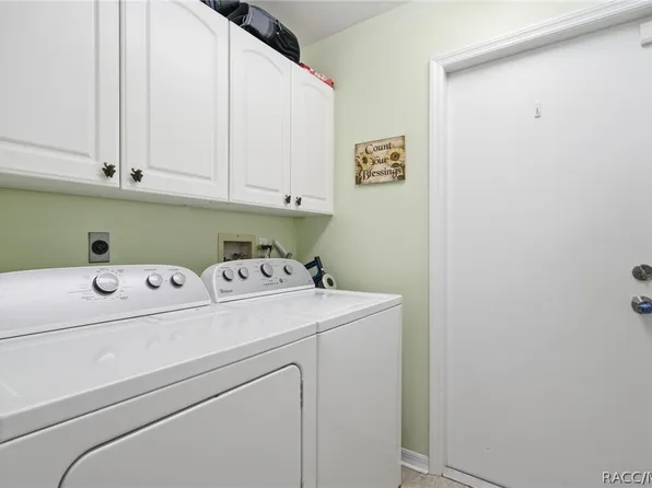2669 N Brentwood Cir, Lecanto, FL 34461
