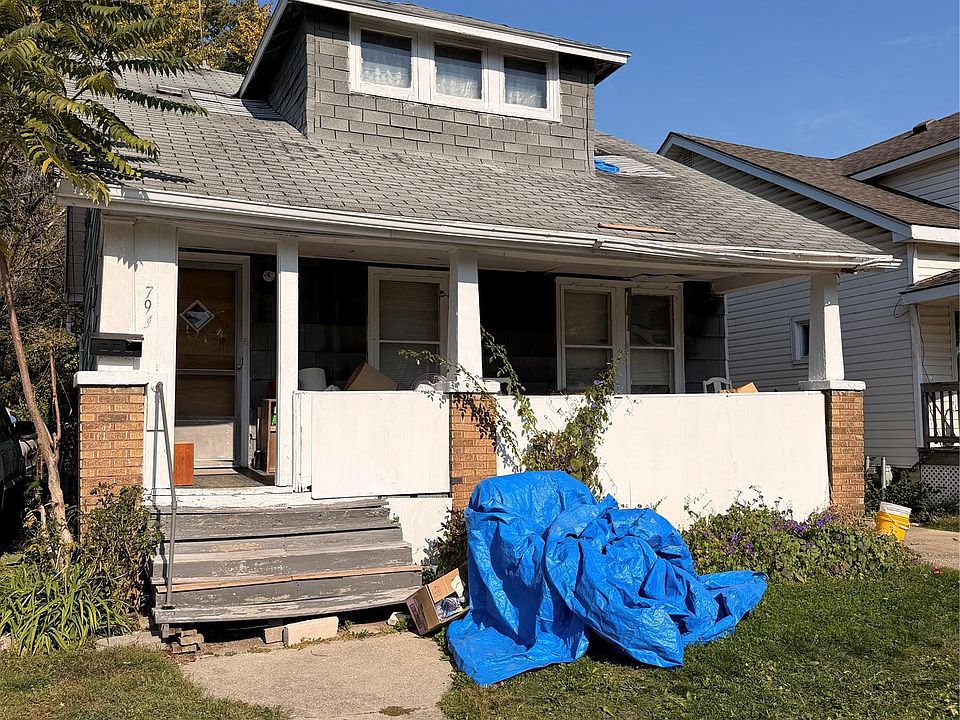 791 E Webster Ave, photo 3