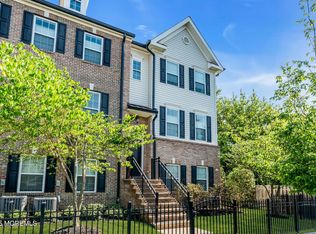 24 Catherine St, Red Bank, NJ 07701