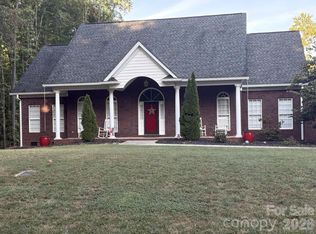 3008 Scottsdale Ln, Matthews, NC 28104