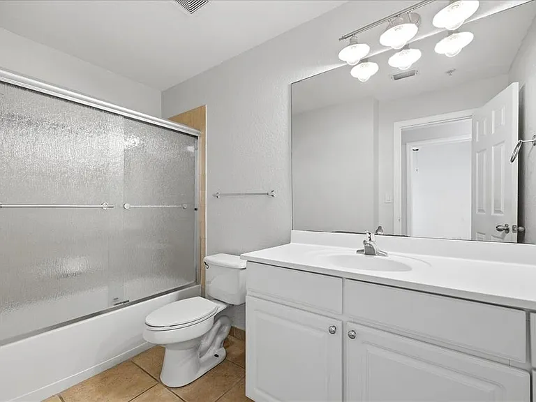 5202 Hampton Beach Pl #5202 — Photo 15