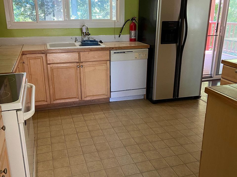 1st image of 3419 S 203rd St