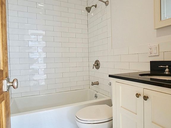 5th image of 1249 Pacific St APT 2F